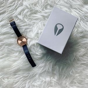 Women’s Rose Gold & Navy Nixon Kensington Watch
